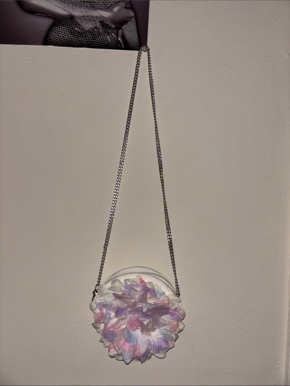 White Floral Petal Round Crossbody Bag with Silver Chain Strap